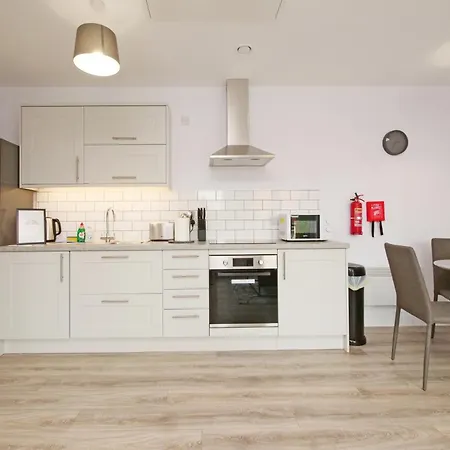 46 Luna With Free Parking Apartment